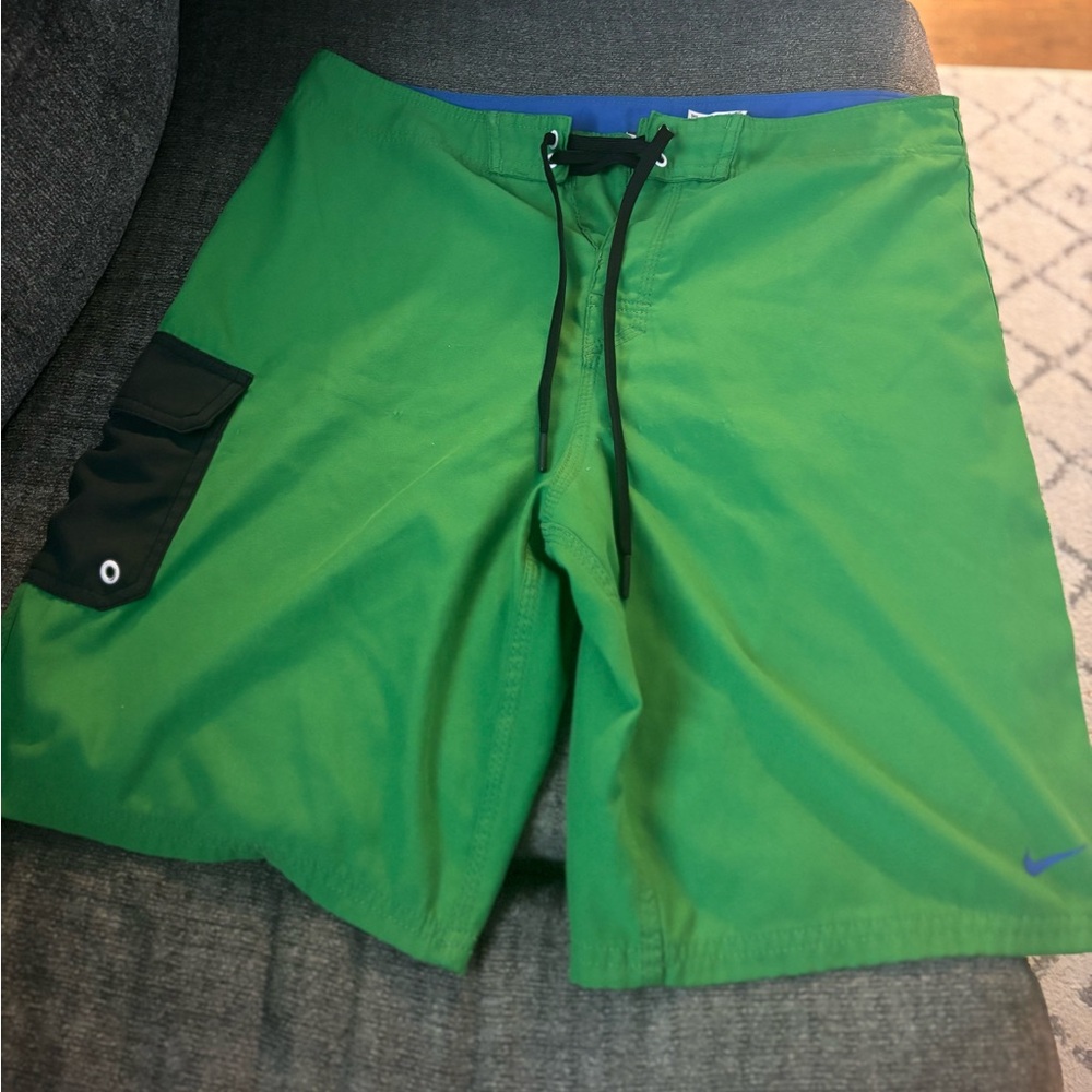 Nike Green board short 32 M